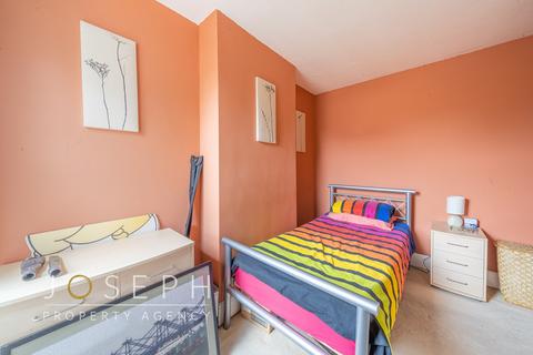 32 Phoenix Road, Ipswich, IP4 4ND