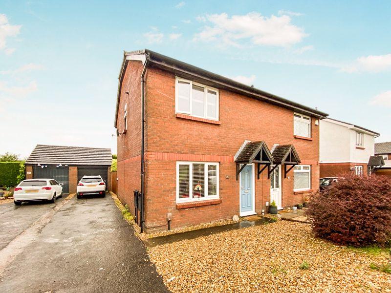 Enfield Drive, Barry 3 bed semidetached house £285,000