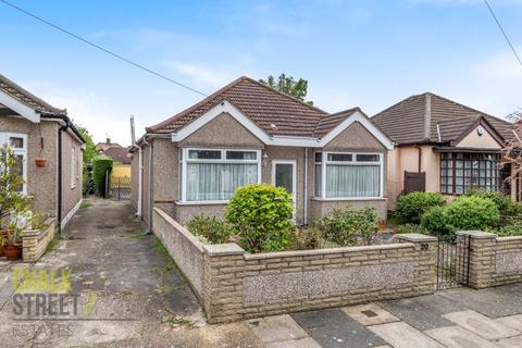 3 bedroom detached bungalow for sale, Bedford Gardens, Hornchurch, RM12