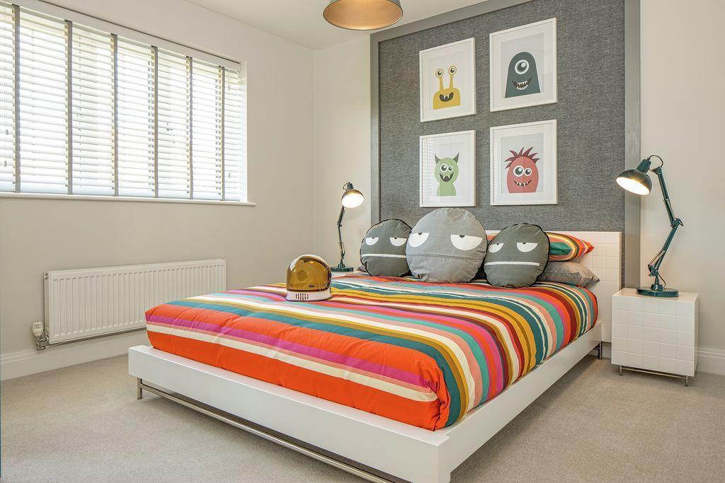 Natland bed4.jpg