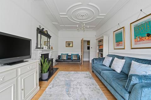 17 Hereford Road, London, E11 2EA