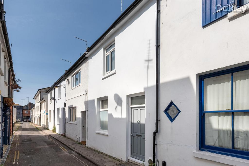 St. Mews, North Laine, Brighton 2 bed terraced house £400,000
