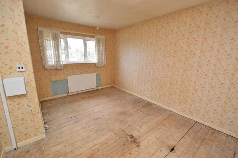 118 Ambleside Drive, Leicester, LE2 9FB