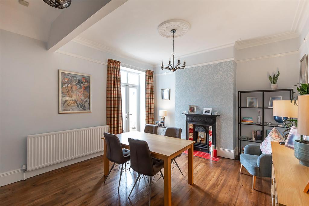 Rothwell Road, Gosforth, Newcastle Upon Tyne 4 bed terraced house £