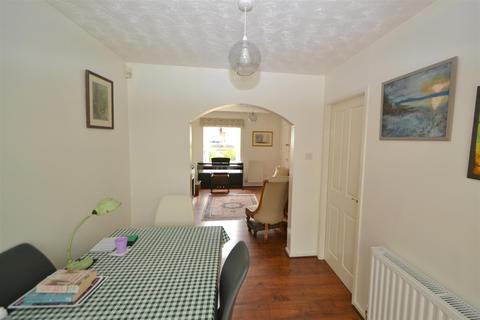 32 Bramble Close, Malvern, WR14 2UW