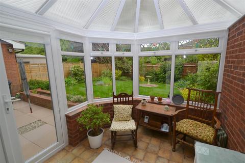 32 Bramble Close, Malvern, WR14 2UW