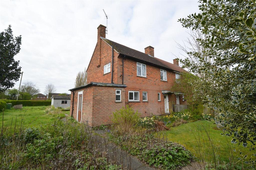 Dominion Road, Glenfield 3 bed semidetached house £260,000