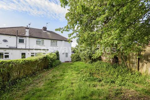 3 Riverdene, Edgware, HA8 9TA