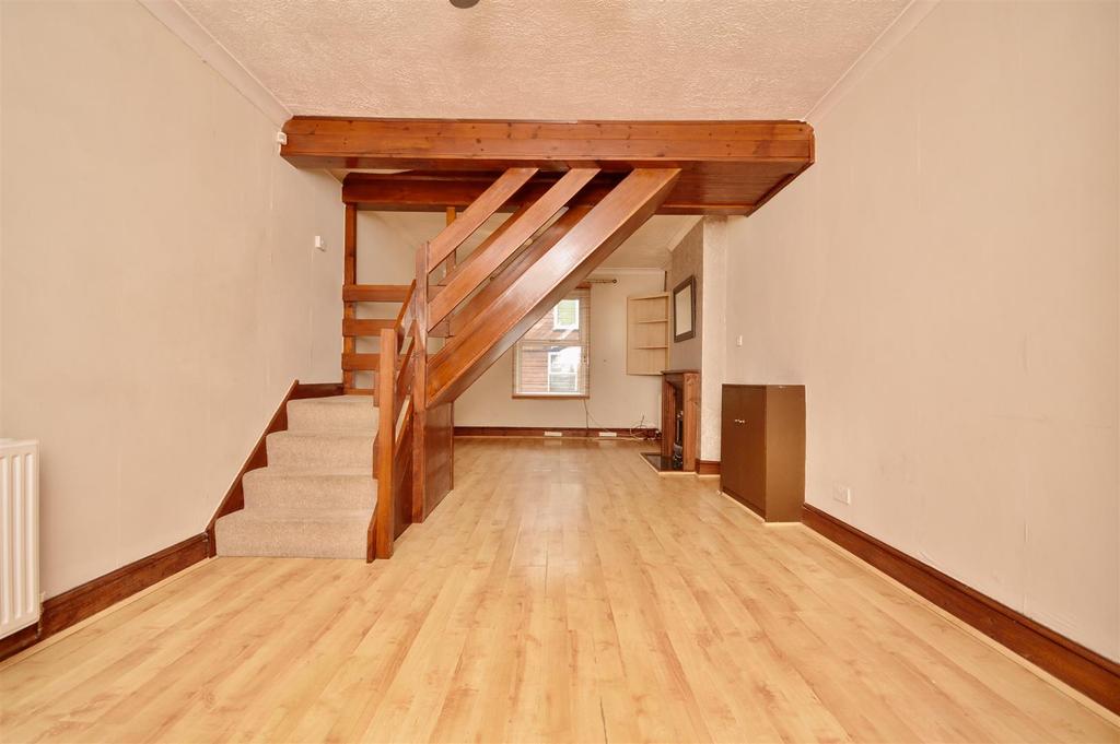 Sherbrooke Street, Lincoln 2 bed terraced house £650 pcm (£150 pw)