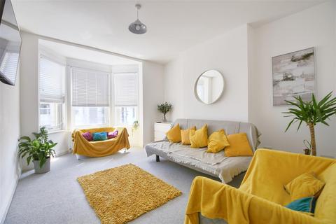 4 bedroom flat for sale, Sackville Road, Bexhill-On-Sea