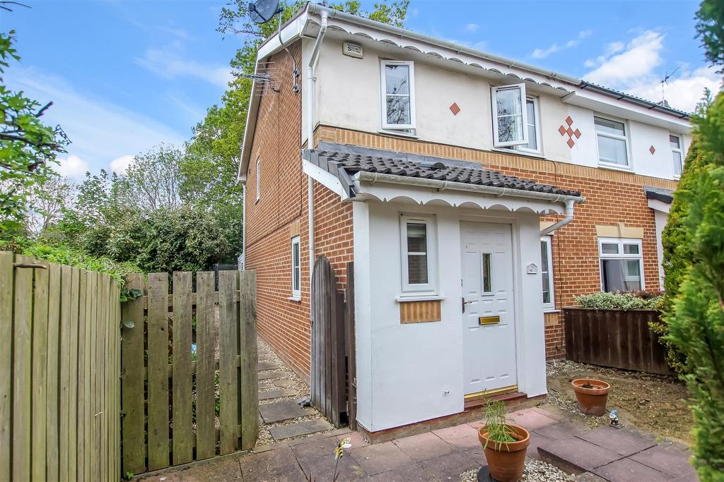 Curlew Close, Faverdale, Darlington 3 bed semidetached house for sale
