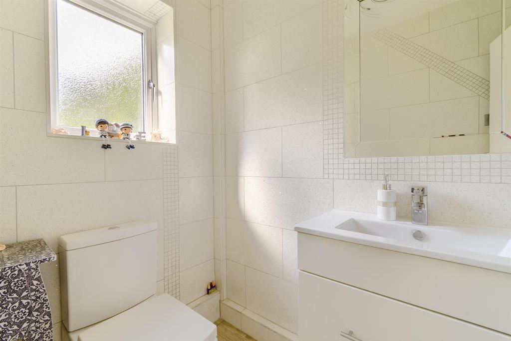 8472250-interior40.jpg