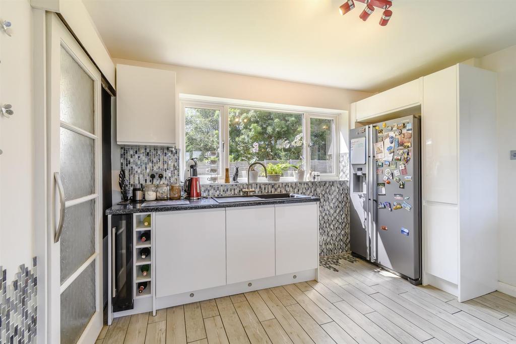 8472250-interior31.jpg