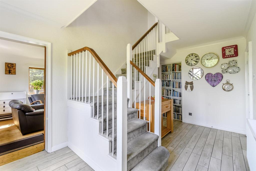 8472250-interior36.jpg