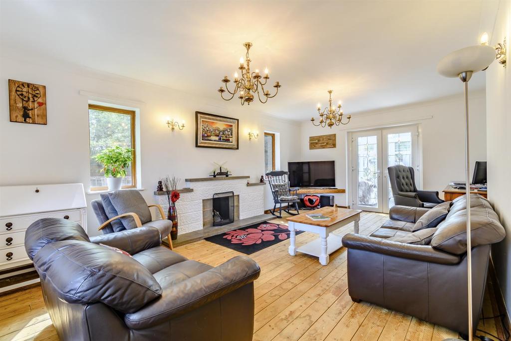 8472250-interior20.jpg