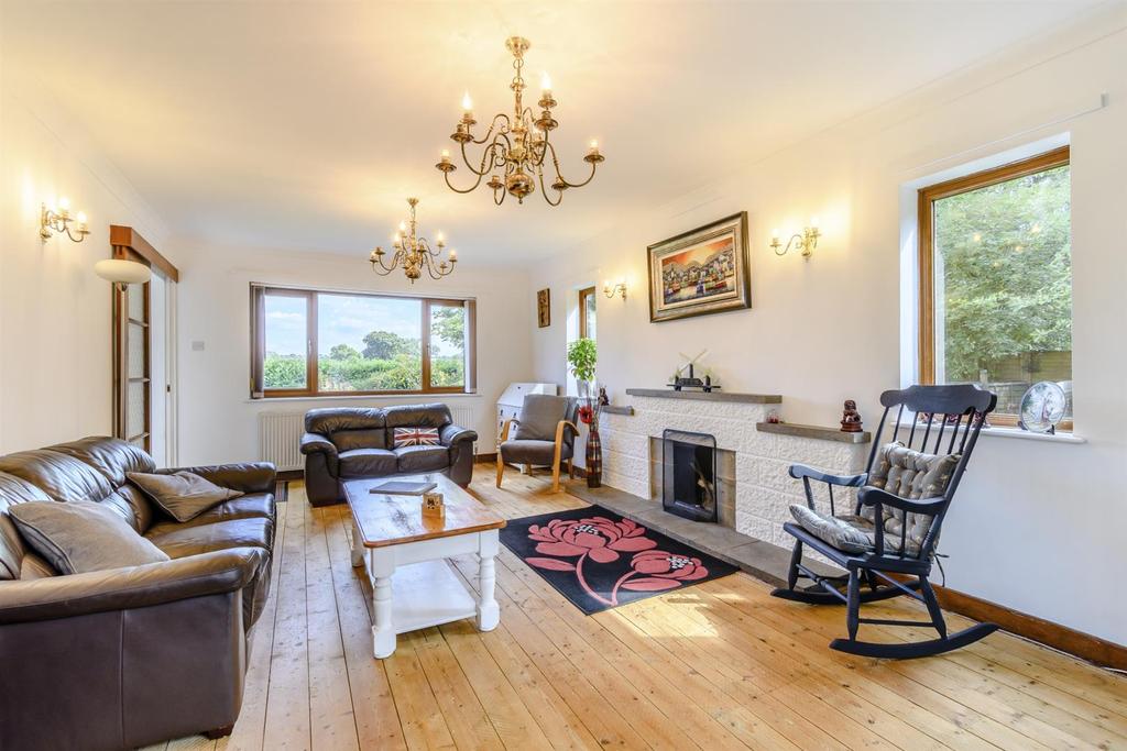 8472250-interior22.jpg