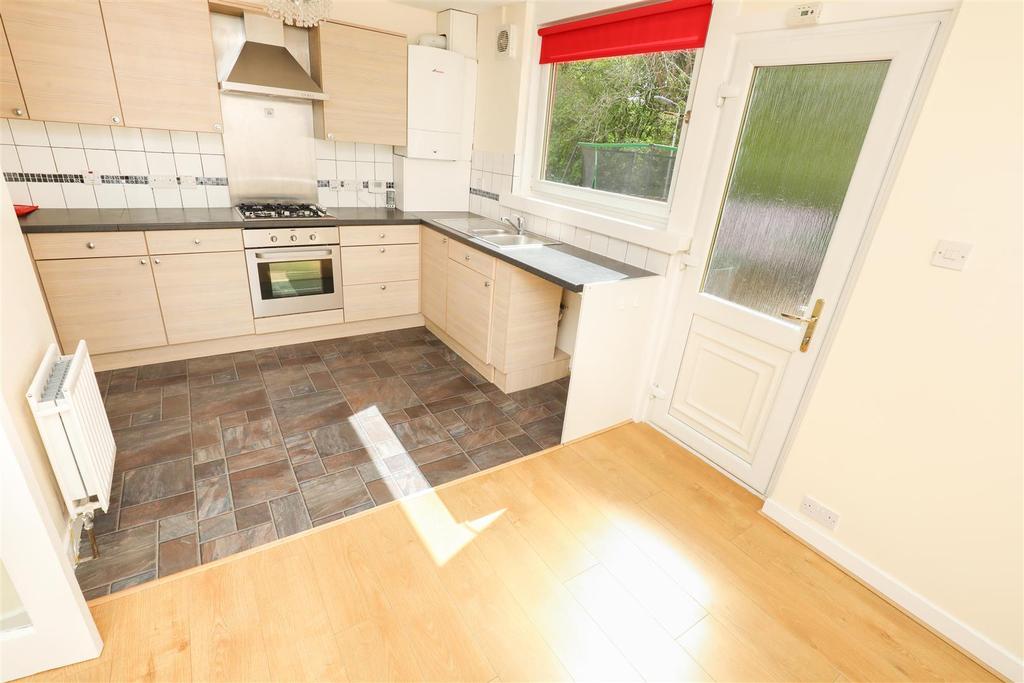 Piper Drive, Glenrothes 3 bed terraced house £86,000