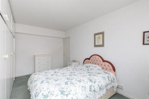 Flat 1, Thorne House Roman Road, London, E2 0PL