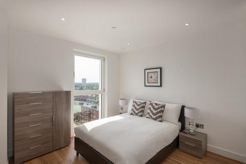 Studio for sale, Wandsworth Road, Nine Elms, SW8