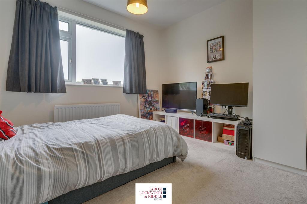 Bedroom 2-2.jpg
