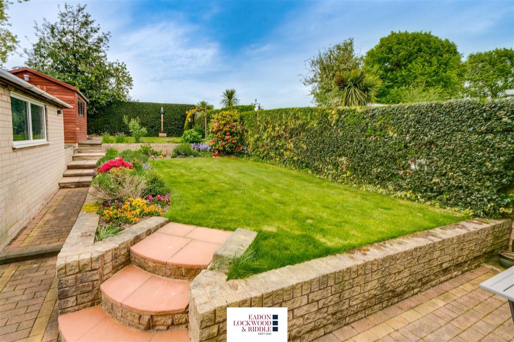 Rear Garden 2.jpg