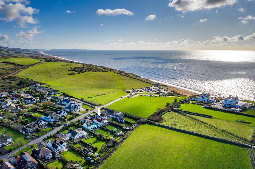 Beach Road, Burton Bradstock, Bridport 3 bed detached house £875,000