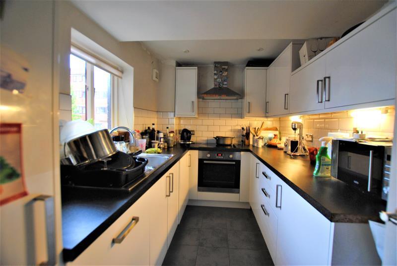 Kitchen med.jpg