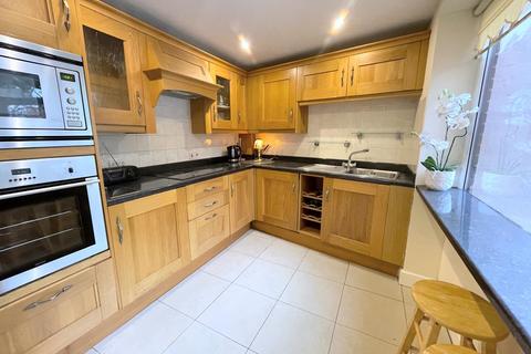 4 Belgravia Gardens, Middlesbrough, TS5 6NZ
