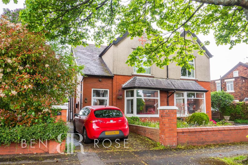 Balcarres Road, Leyland 3 bed semidetached house £199,995