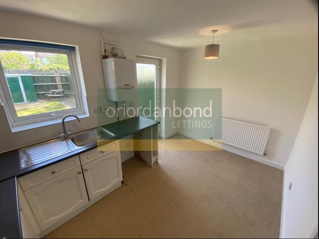 Compton Way, Earls Barton, Northamptonshire, NN6 0DE 2 bed terraced