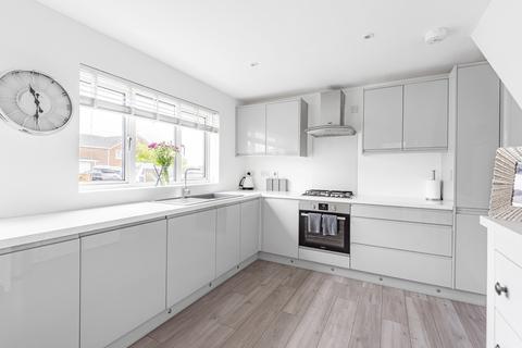 24 Masefield, Royal Wootton Bassett, Swindon, SN4 8JS