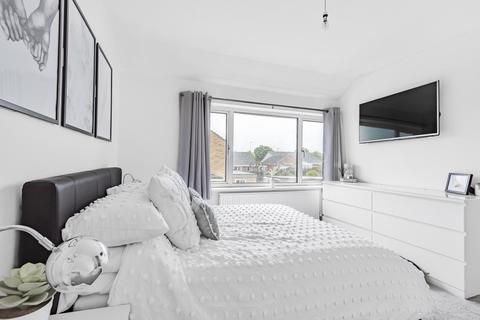 24 Masefield, Royal Wootton Bassett, Swindon, SN4 8JS