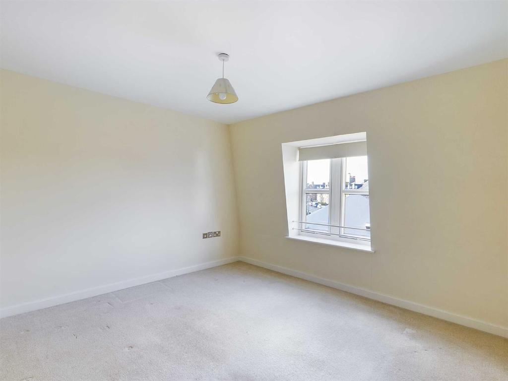 Winslow Court, Cullercoats 2 bed apartment for sale £200,000