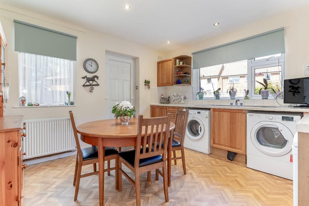 Olive Grove, Harrogate 3 bed semidetached house £275,000