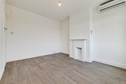 181a Dagenham Road, Romford, RM7 0TL