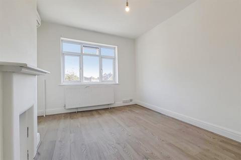 181a Dagenham Road, Romford, RM7 0TL