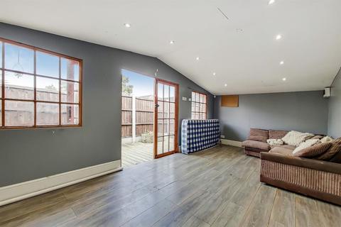 181a Dagenham Road, Romford, RM7 0TL