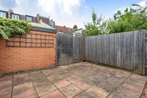 82 Graveney Road, London, SW17 0EH