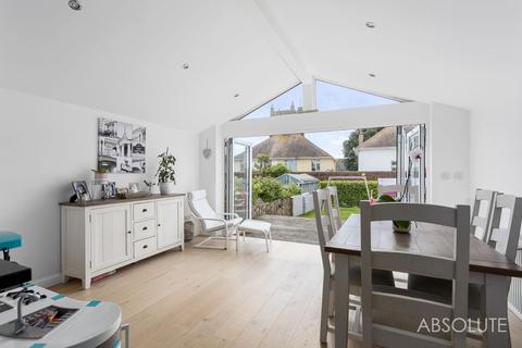 5 Bay View, Paignton, TQ3 2DL
