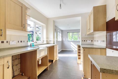 12 Oak Gardens, Croydon, CR0 8ES
