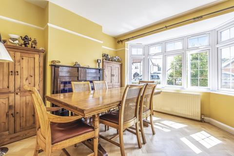 3 The Avenue, Old Windsor, Windsor, SL4 2RS