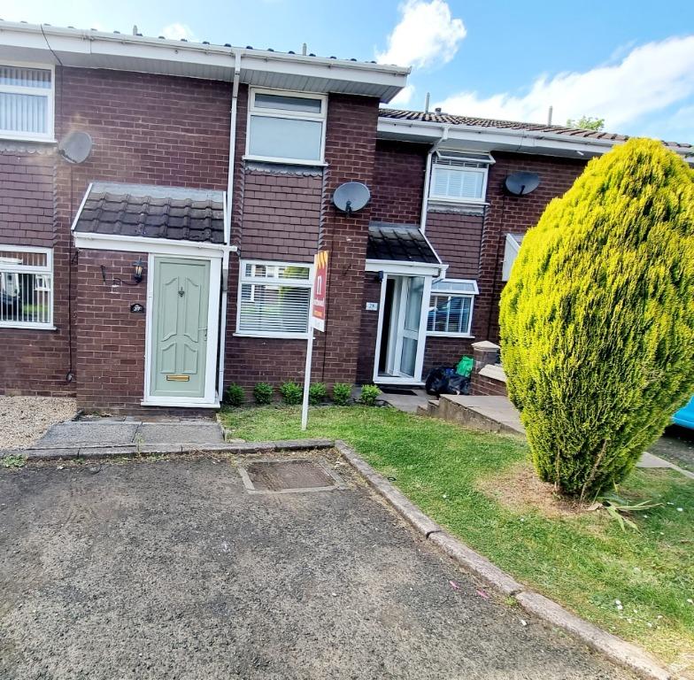 Beech Wood, Runcorn, WA7 2 bed terraced house £725 pcm (£167 pw)