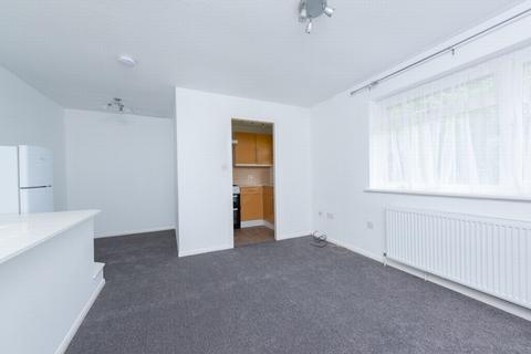 1 bedroom terraced house to rent, Northcote Road, Ash Vale, GU12