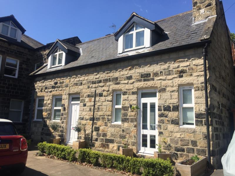 North Hill Road, Headingley, Leeds, LS6 2EN 2 bed cottage £1,025 pcm