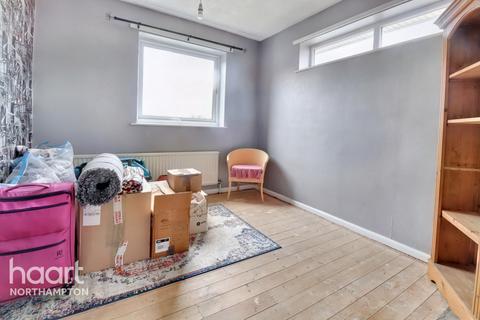 38 Fallow Walk, Northampton, NN2 8DE