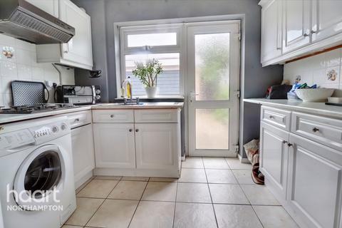 38 Fallow Walk, Northampton, NN2 8DE
