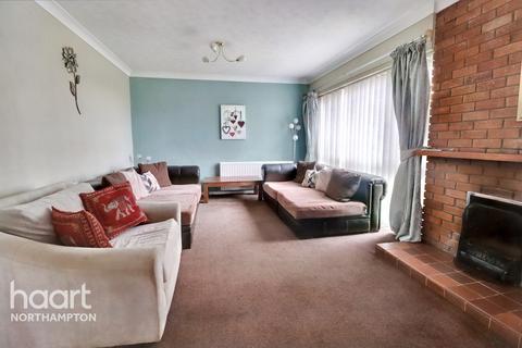 38 Fallow Walk, Northampton, NN2 8DE