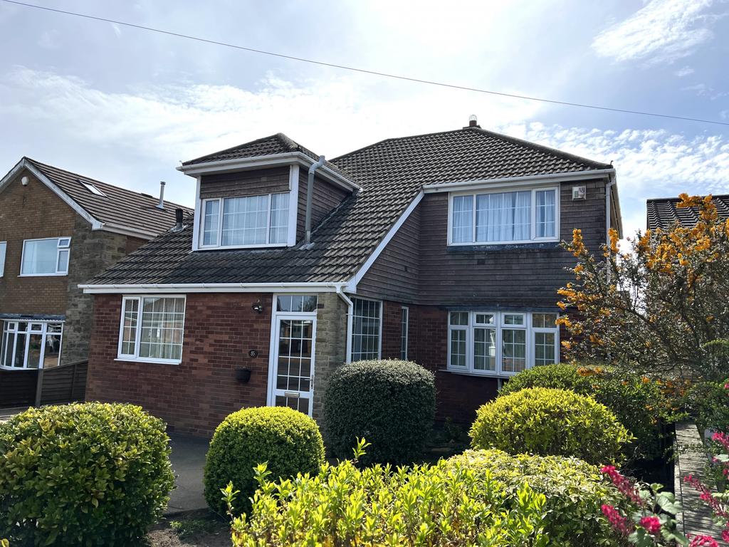 West Common Gardens, Scunthorpe 4 bed detached house £975 pcm (£225 pw)