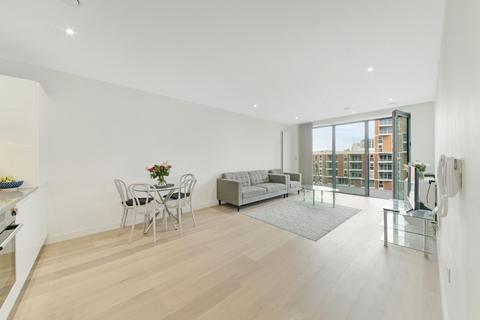 2 bedroom apartment to rent, Fairwater House, Royal Wharf, London, E16