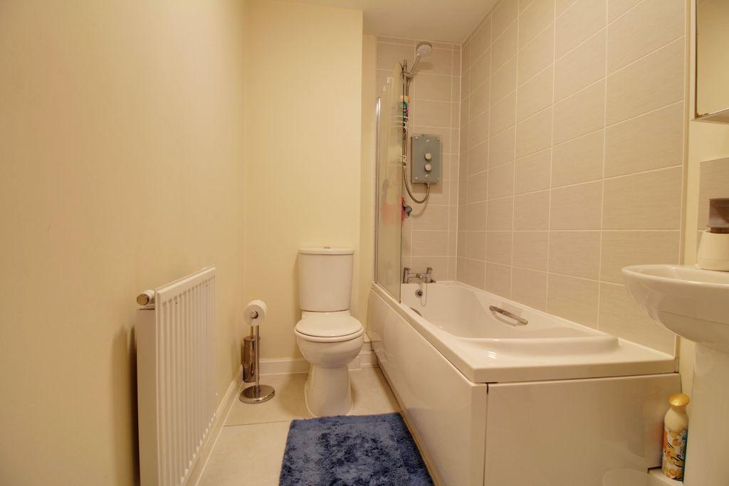 Bathroom (Bathroom)